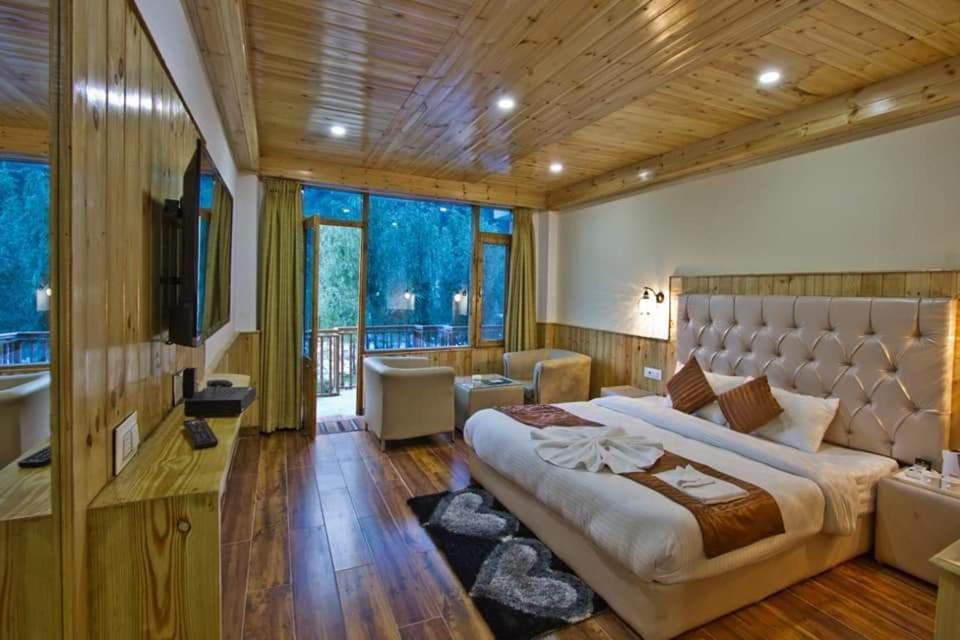 Himalayan Riverside Resort, Manali 外观 照片