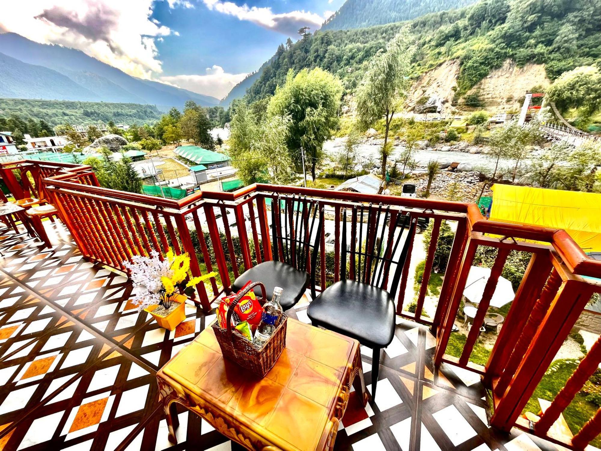 Himalayan Riverside Resort, Manali 外观 照片