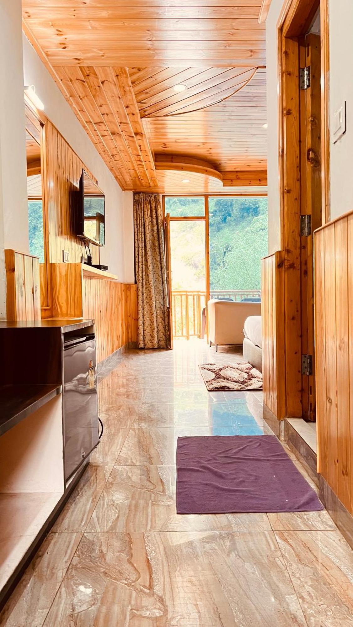 Himalayan Riverside Resort, Manali 外观 照片