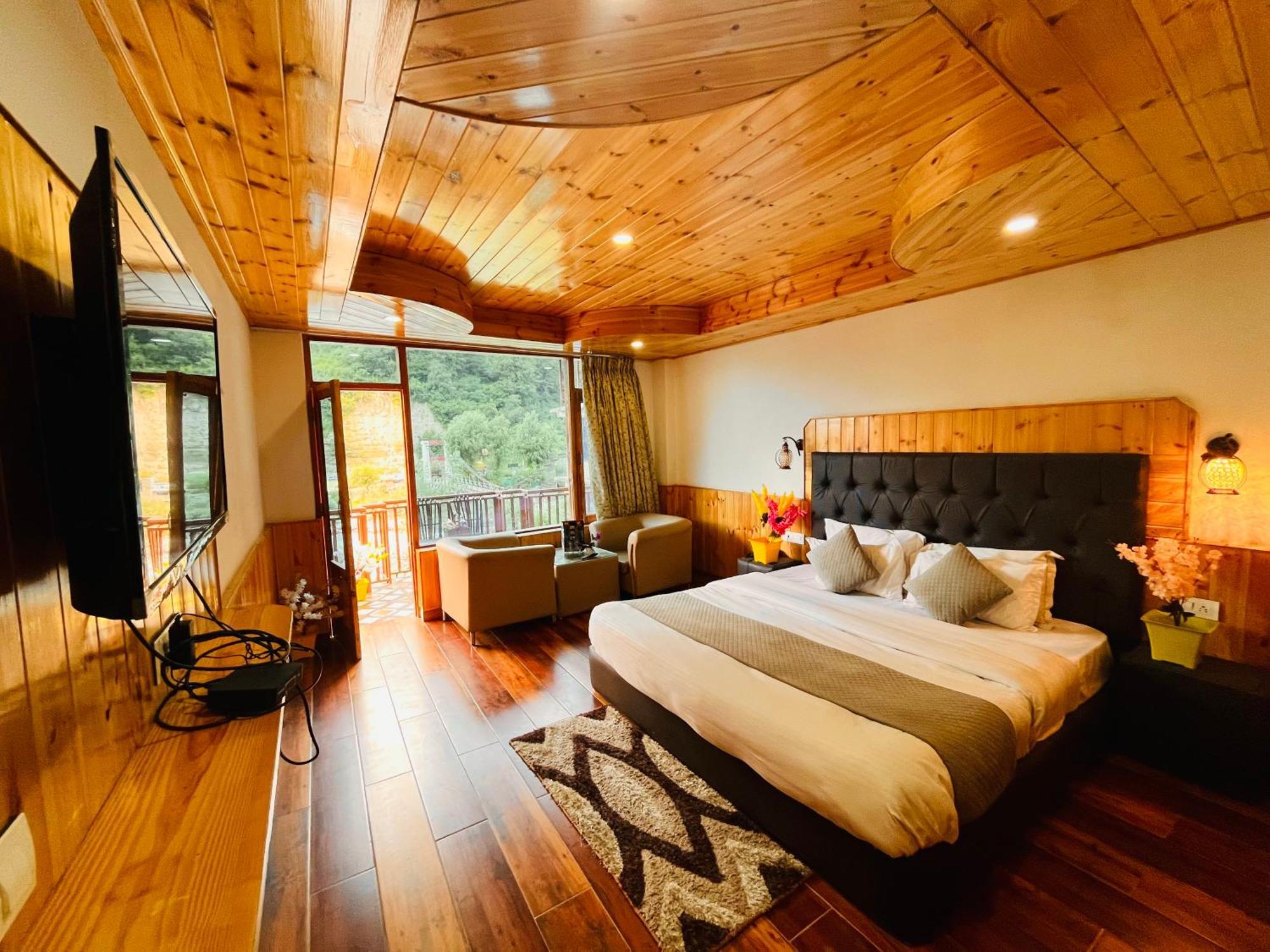 Himalayan Riverside Resort, Manali 外观 照片