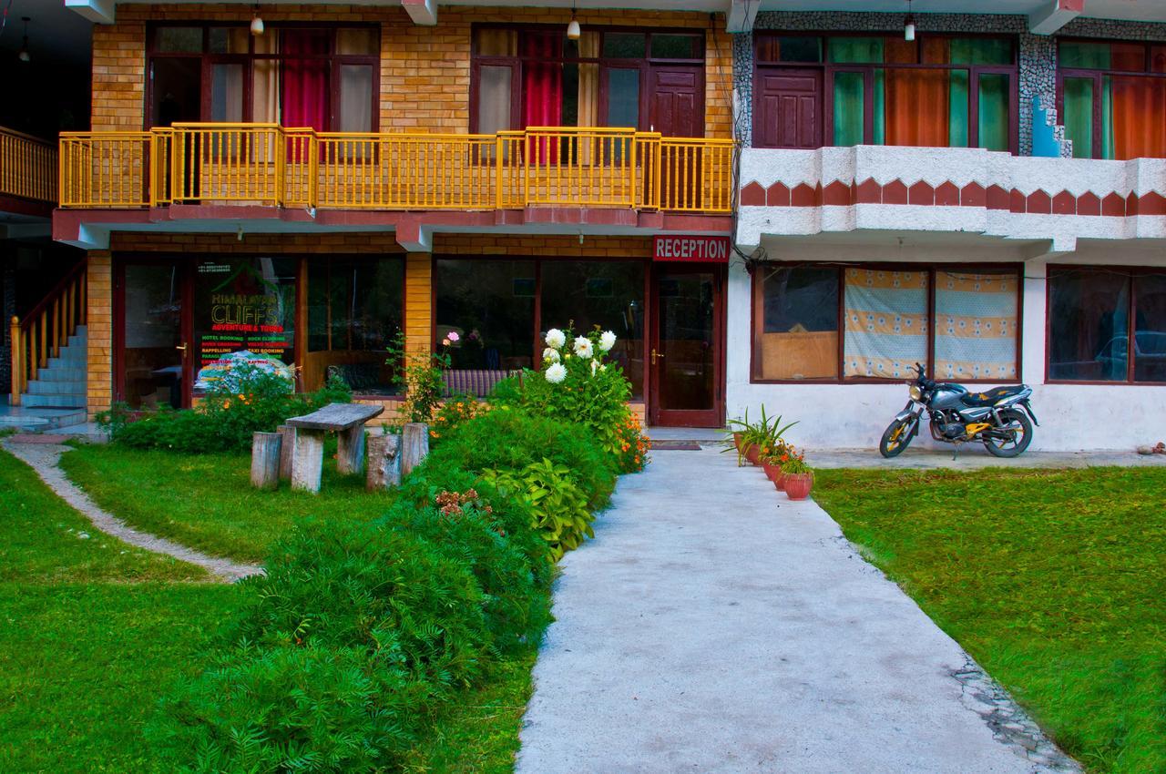 Himalayan Riverside Resort, Manali 外观 照片