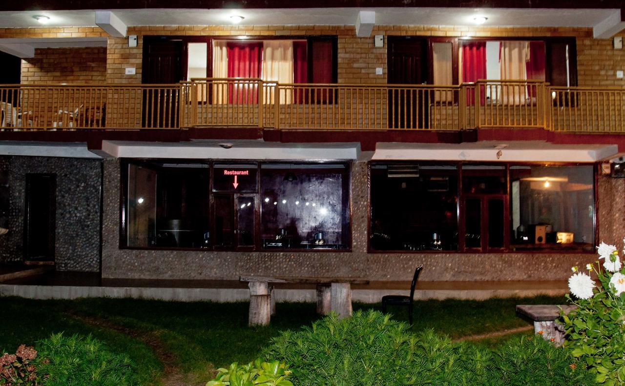 Himalayan Riverside Resort, Manali 外观 照片